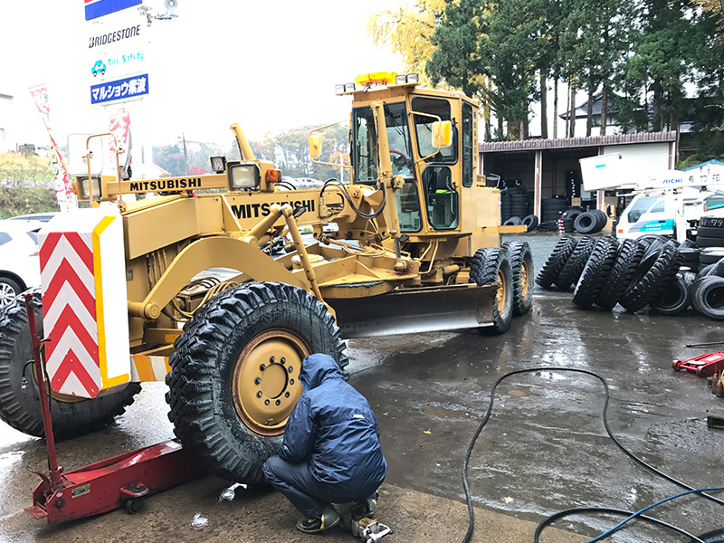 トラックや大型重機、トラクターについて